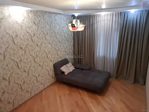Satılır 3 otaqlı mənzil 140 m²