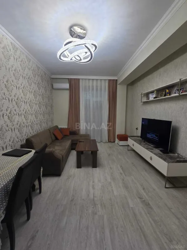 Satılır 4 otaqlı mənzil 110 m²
