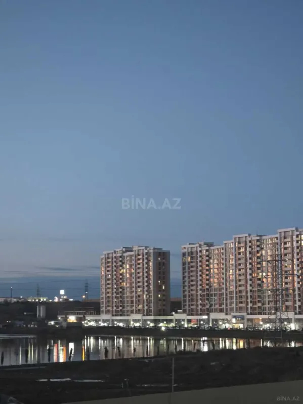 Satılır 4 otaqlı mənzil 110 m²