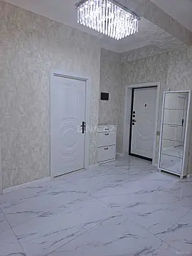 Satılır 4 otaqlı mənzil 110 m²