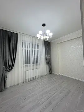 Satılır 4 otaqlı mənzil 110 m²