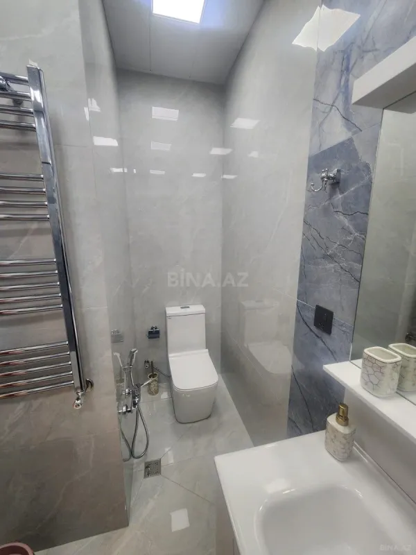 Kirayə verilir 2 otaqlı mənzil 72 m²