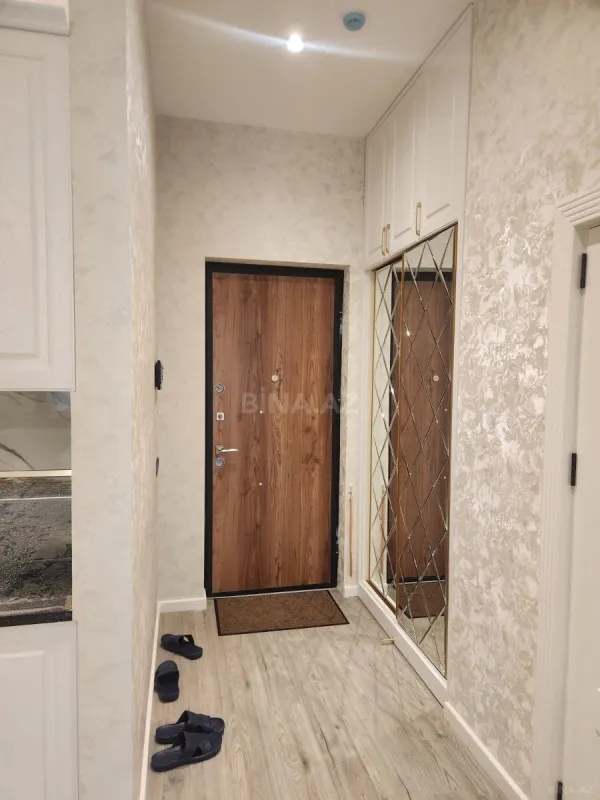 Kirayə verilir 2 otaqlı mənzil 72 m²