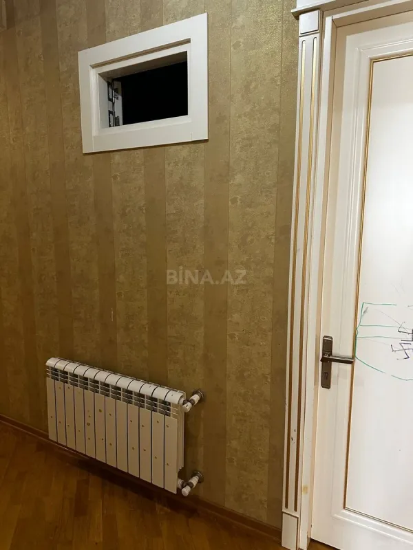 Satılır 3 otaqlı mənzil 106 m²