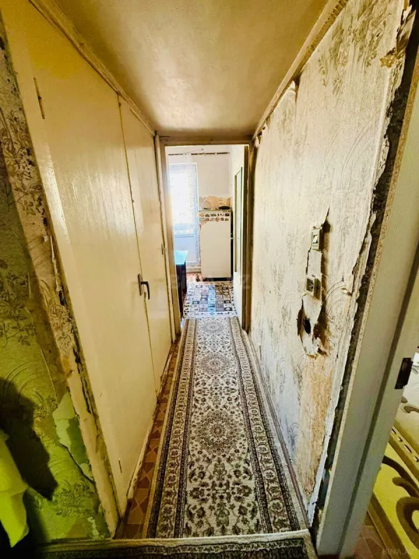 Satılır 4 otaqlı mənzil 101 m²