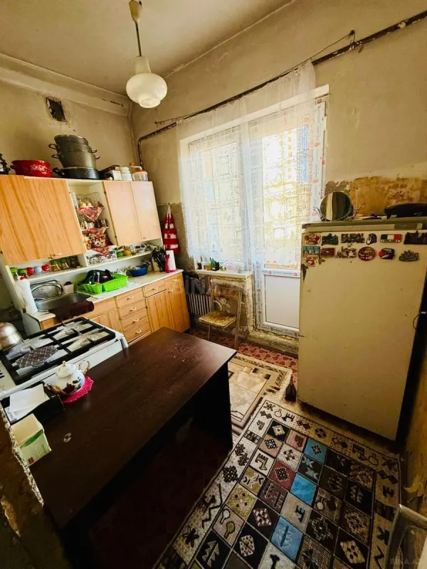 Satılır 4 otaqlı mənzil 101 m²