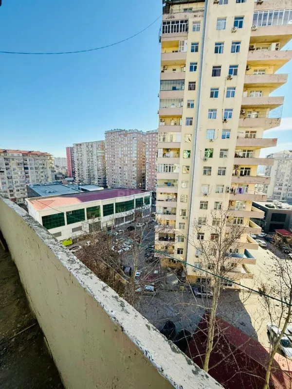 Satılır 4 otaqlı mənzil 101 m²