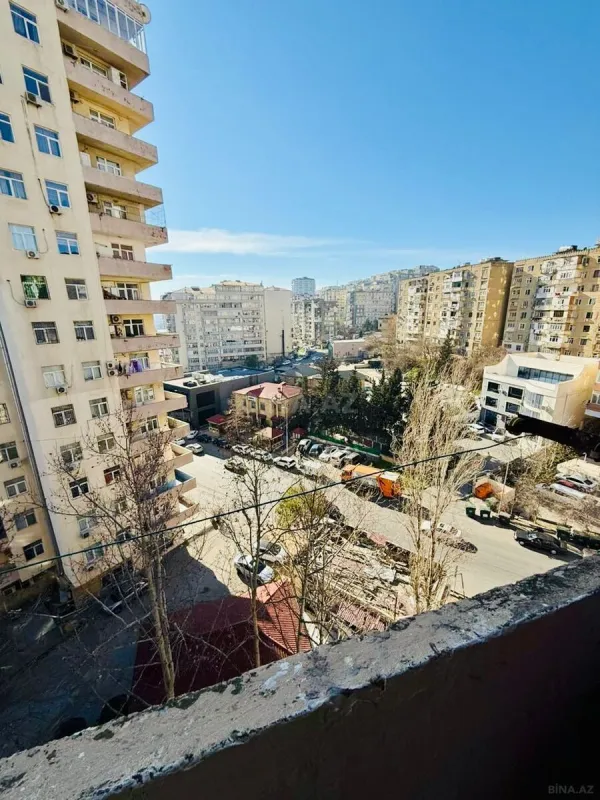 Satılır 4 otaqlı mənzil 101 m²