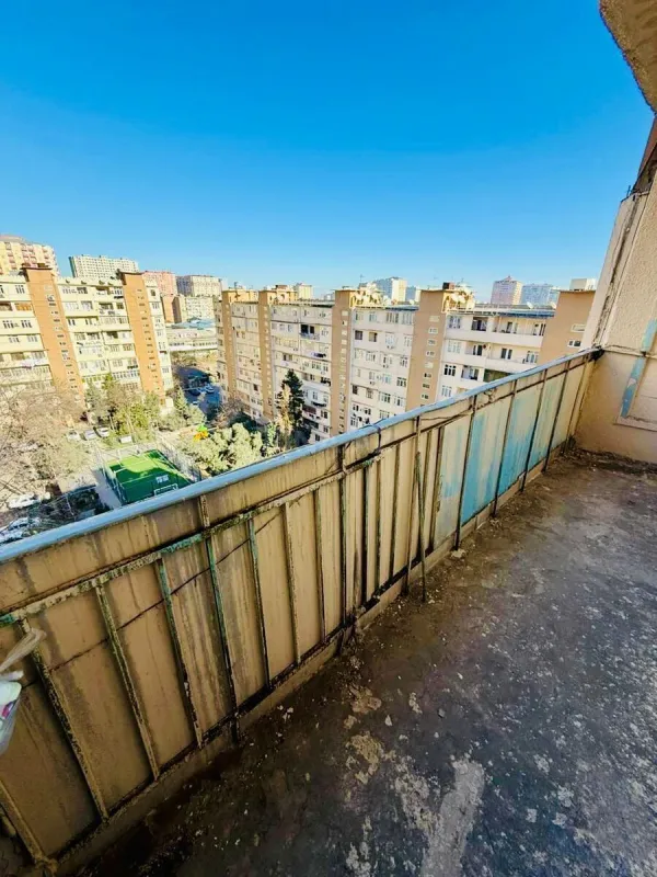 Satılır 4 otaqlı mənzil 101 m²