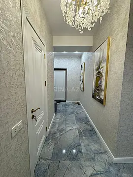 Satılır 2 otaqlı mənzil 61 m²