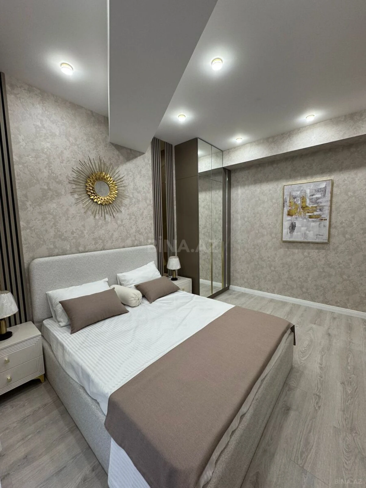 Satılır 2 otaqlı mənzil 61 m²