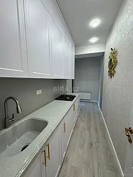 Satılır 2 otaqlı mənzil 61 m²
