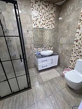 Kirayə verilir 3 otaqlı mənzil 147 m²
