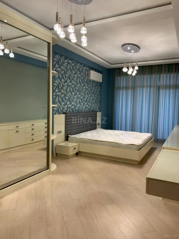 Kirayə verilir 4 otaqlı mənzil 200 m²