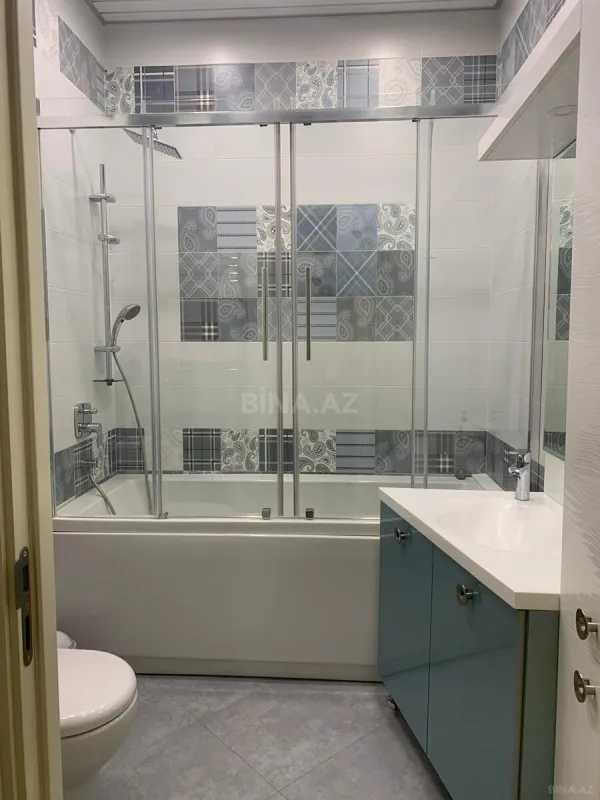 Kirayə verilir 4 otaqlı mənzil 200 m²