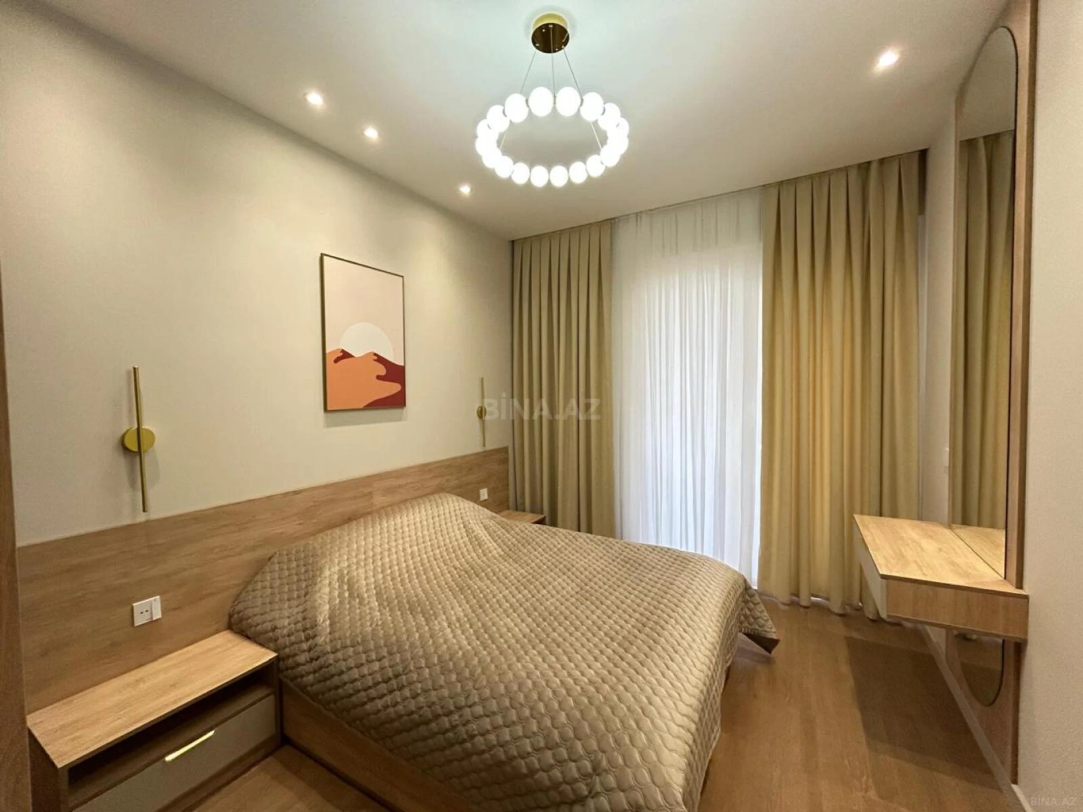 Satılır 2 otaqlı mənzil 67 m²
