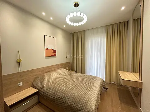 Satılır 2 otaqlı mənzil 67 m²