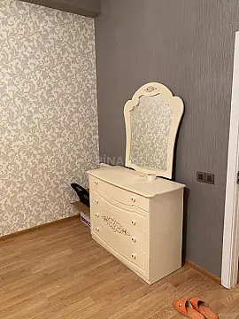 Kirayə verilir 2 otaqlı mənzil 80 m²