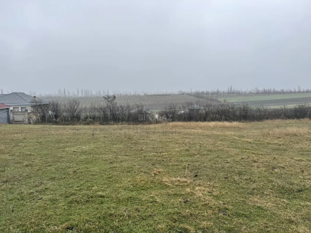 Satılır torpaq sahəsi 10 m²