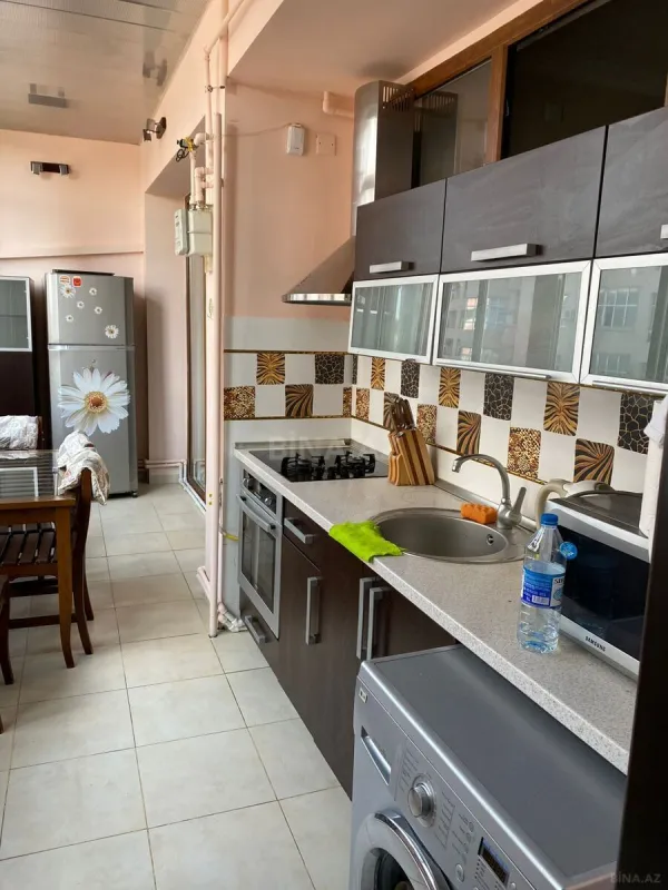 Kirayə verilir 3 otaqlı mənzil 95 m²
