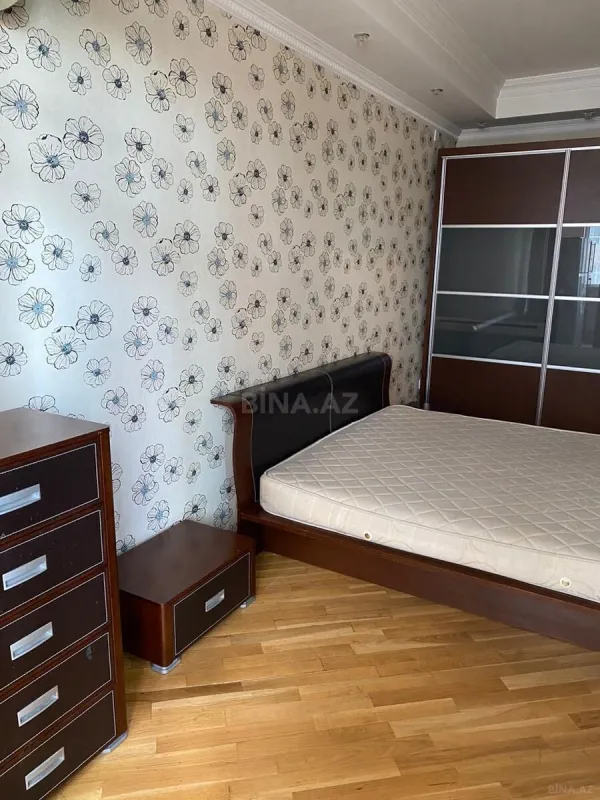 Kirayə verilir 3 otaqlı mənzil 95 m²
