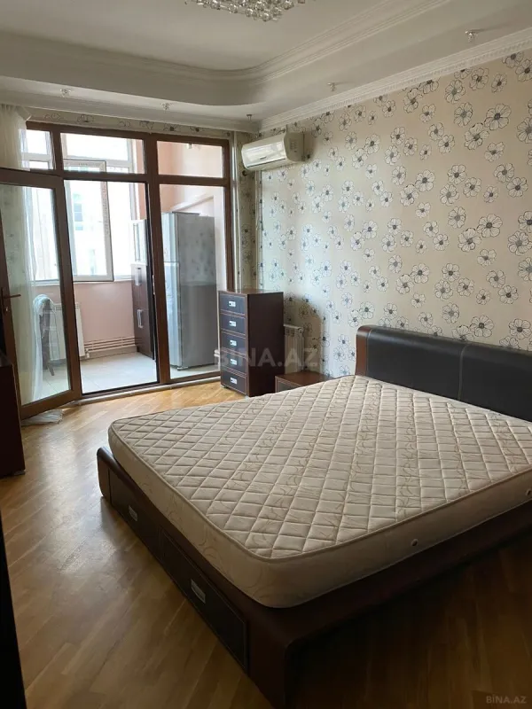 Kirayə verilir 3 otaqlı mənzil 95 m²