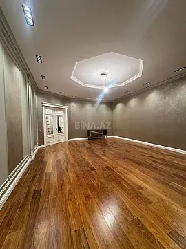 Satılır 4 otaqlı mənzil 200 m² — Bakı, İnşaatçılar 4 otaq 200.00 m²