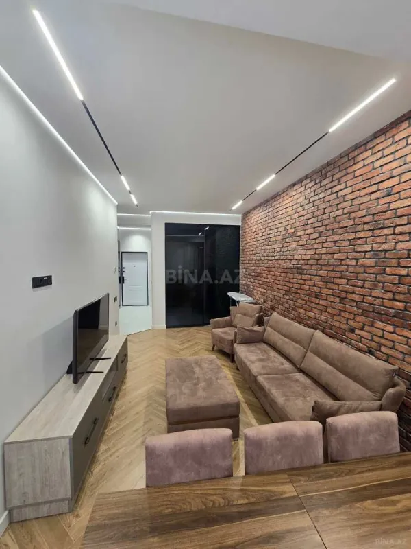 Kirayə verilir 2 otaqlı mənzil 72 m²