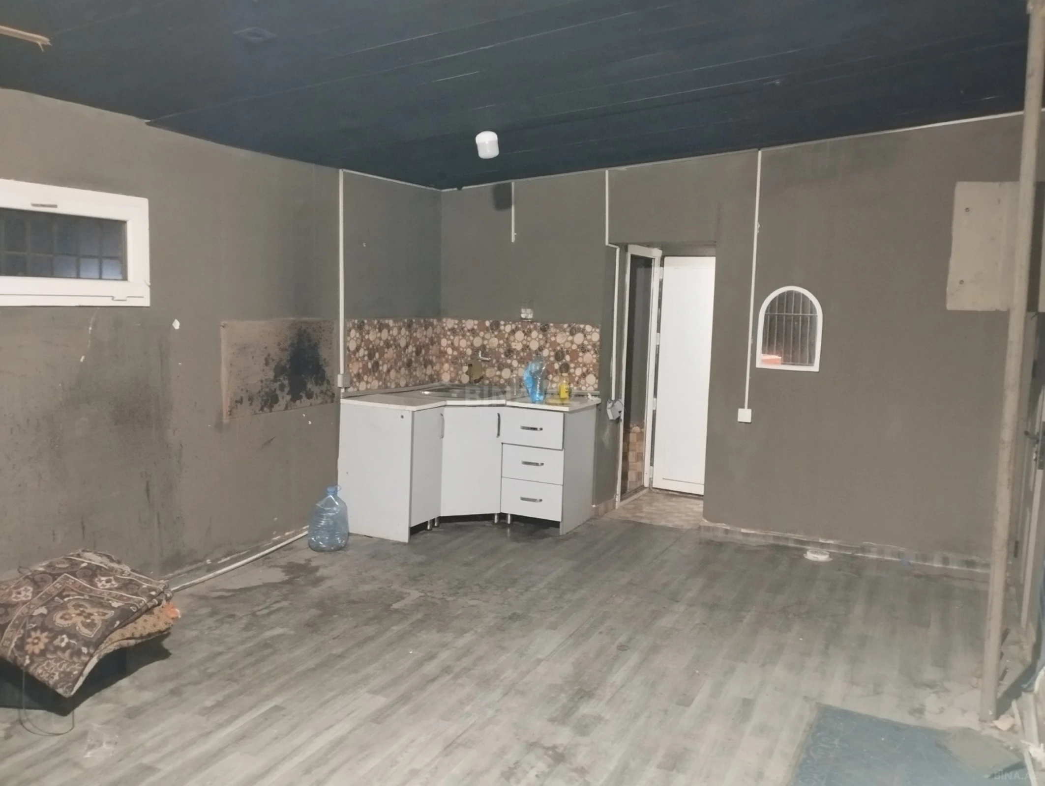 Kirayə verilir obyekt 80 m²