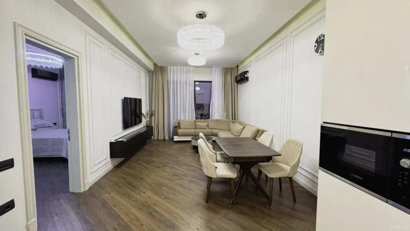 Satılır 2 otaqlı mənzil 84 m²