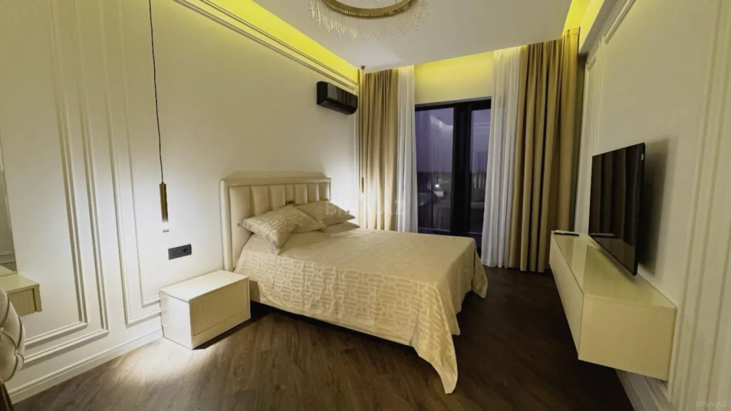 Satılır 2 otaqlı mənzil 84 m²