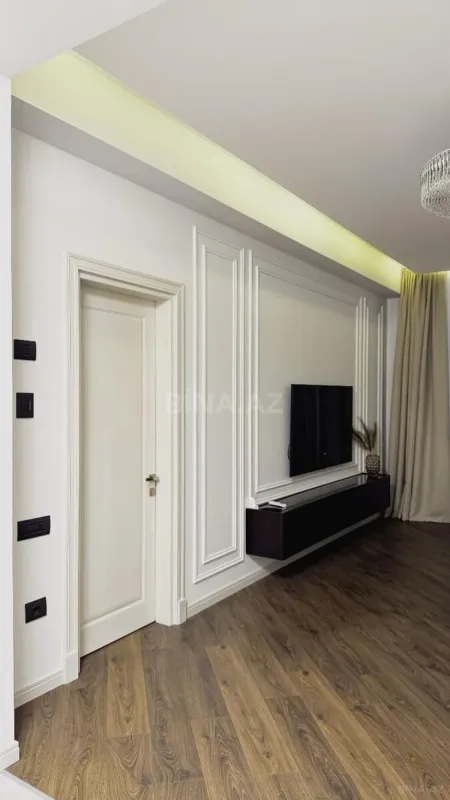 Satılır 2 otaqlı mənzil 84 m²
