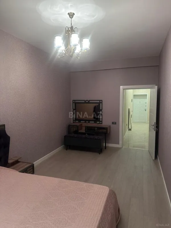 Kirayə verilir 2 otaqlı mənzil 110 m²