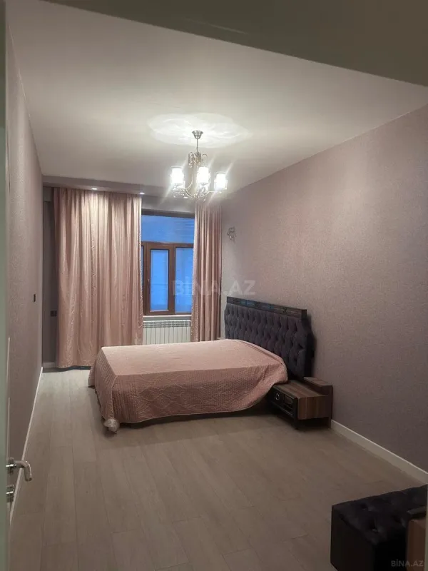 Kirayə verilir 2 otaqlı mənzil 110 m²