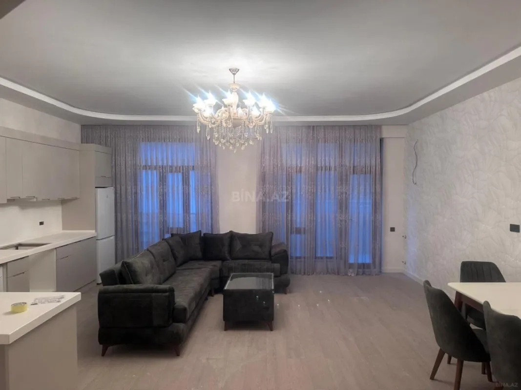 Kirayə verilir 2 otaqlı mənzil 110 m²