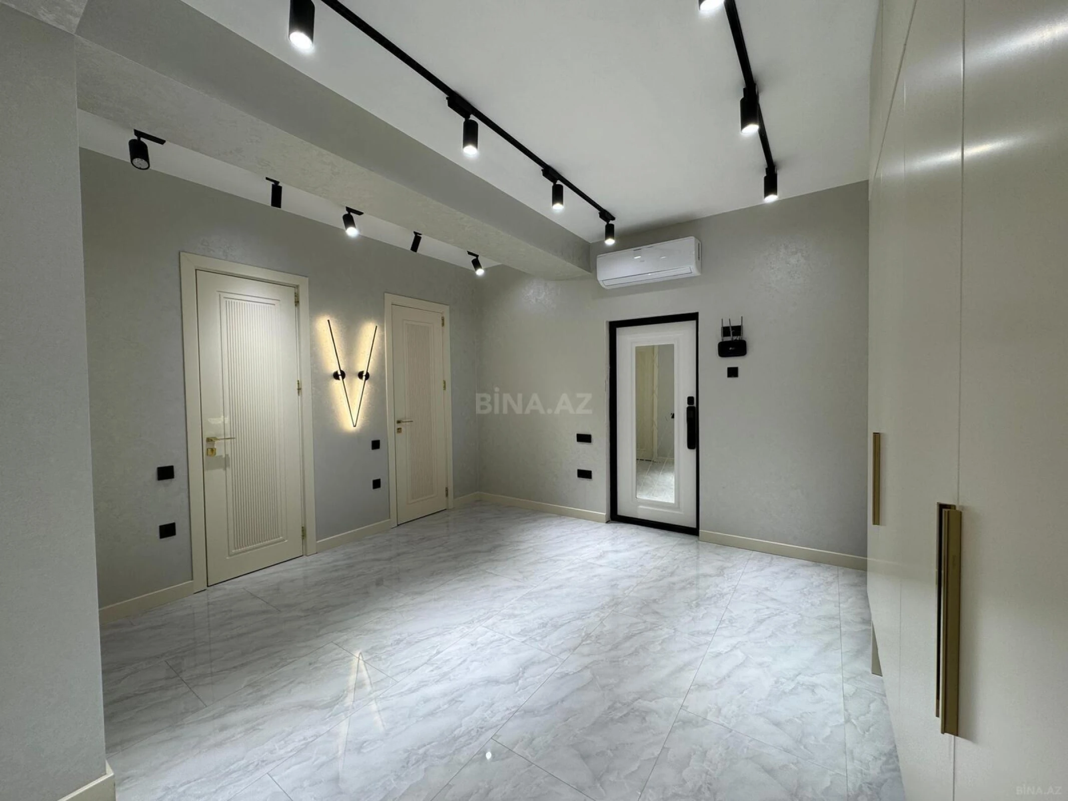 Kirayə verilir 3 otaqlı mənzil 115 m²