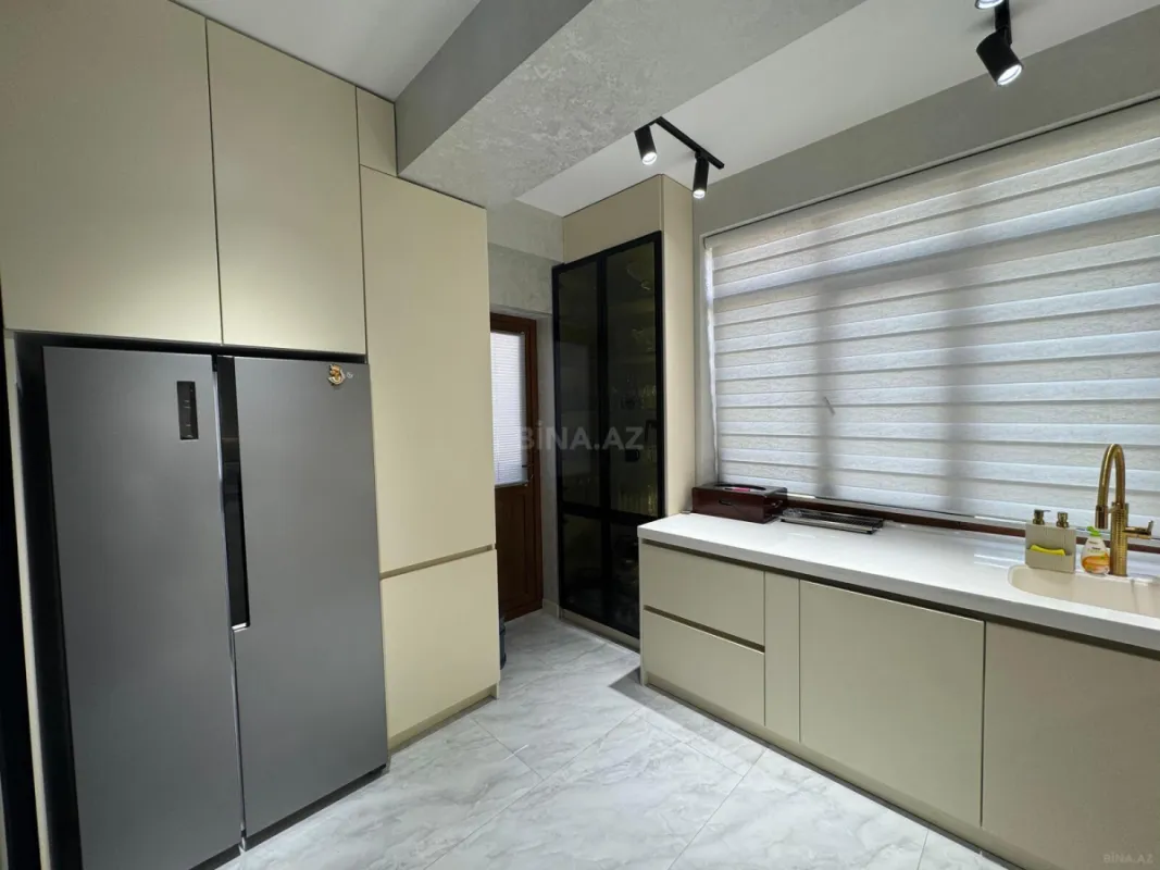 Kirayə verilir 3 otaqlı mənzil 115 m²