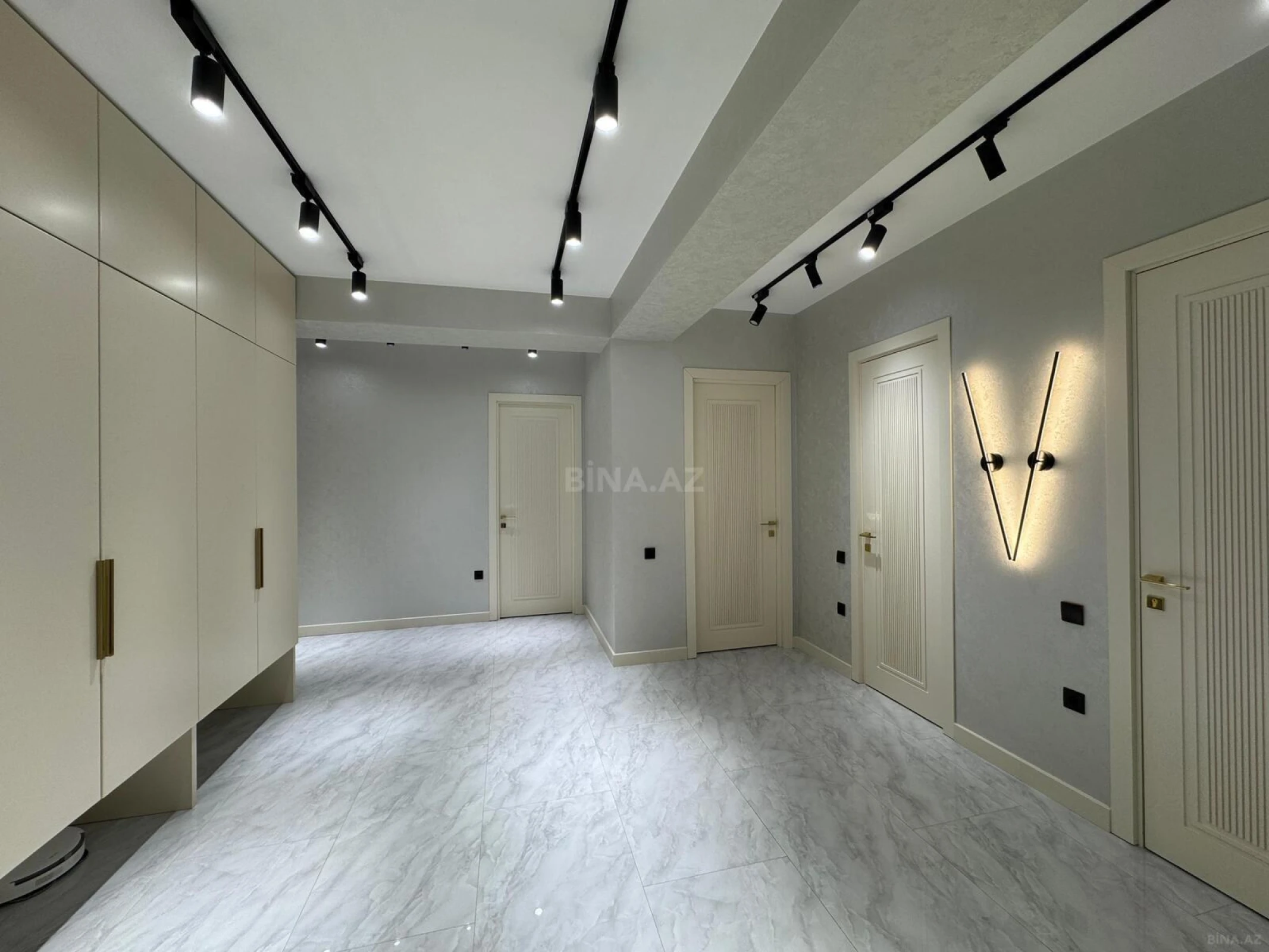 Kirayə verilir 3 otaqlı mənzil 115 m²