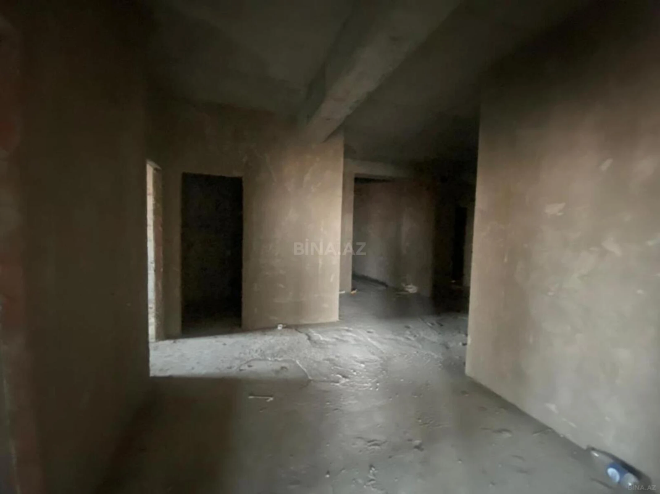 Satılır obyekt 240 m²