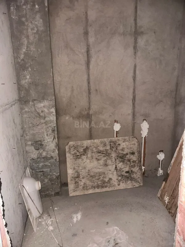 Satılır 2 otaqlı mənzil 76 m²