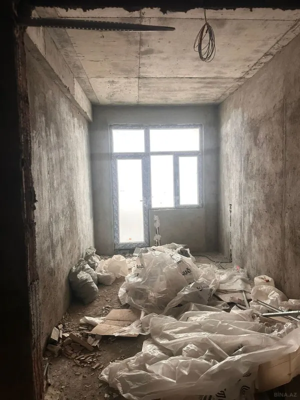 Satılır 2 otaqlı mənzil 76 m²