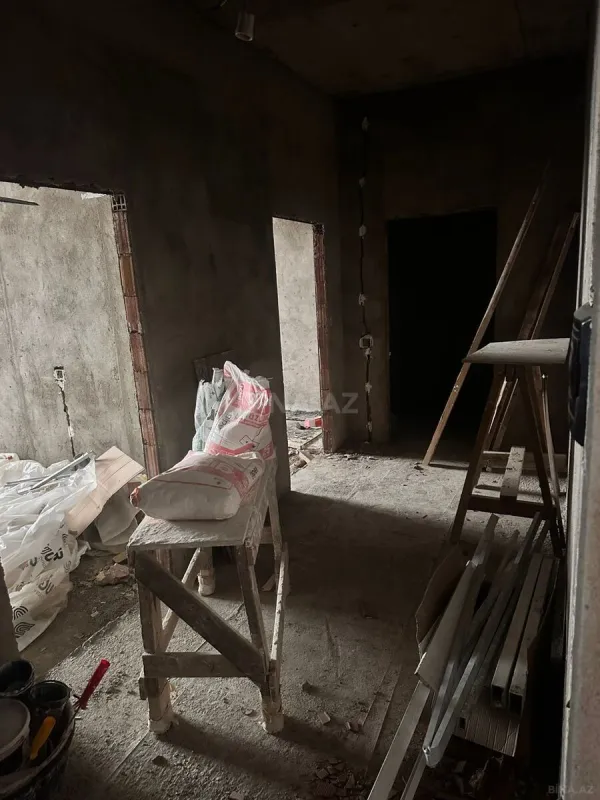 Satılır 2 otaqlı mənzil 76 m²