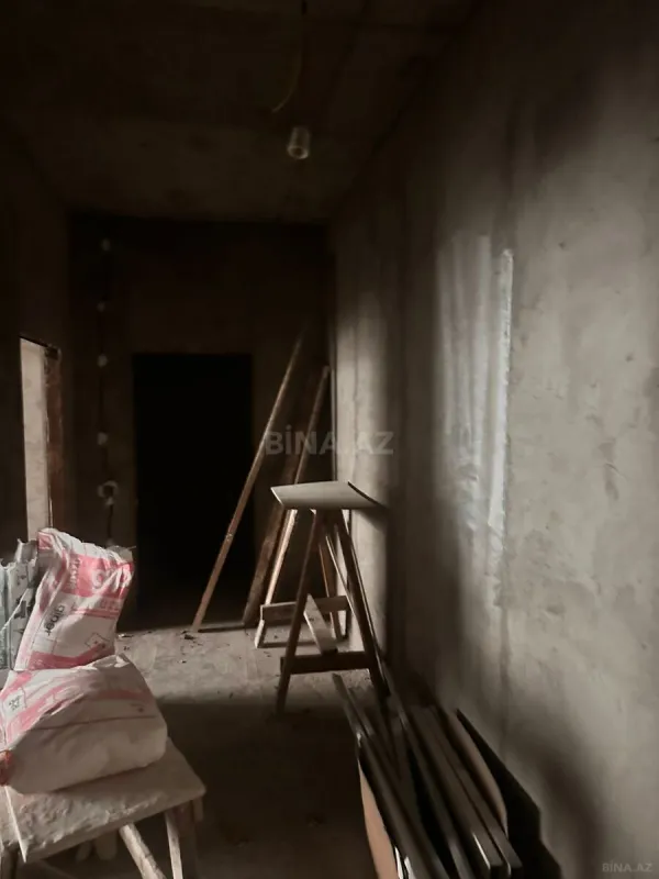 Satılır 2 otaqlı mənzil 76 m²