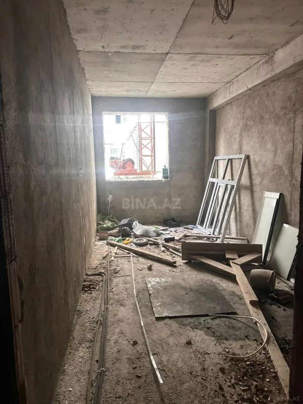 Satılır 2 otaqlı mənzil 76 m²