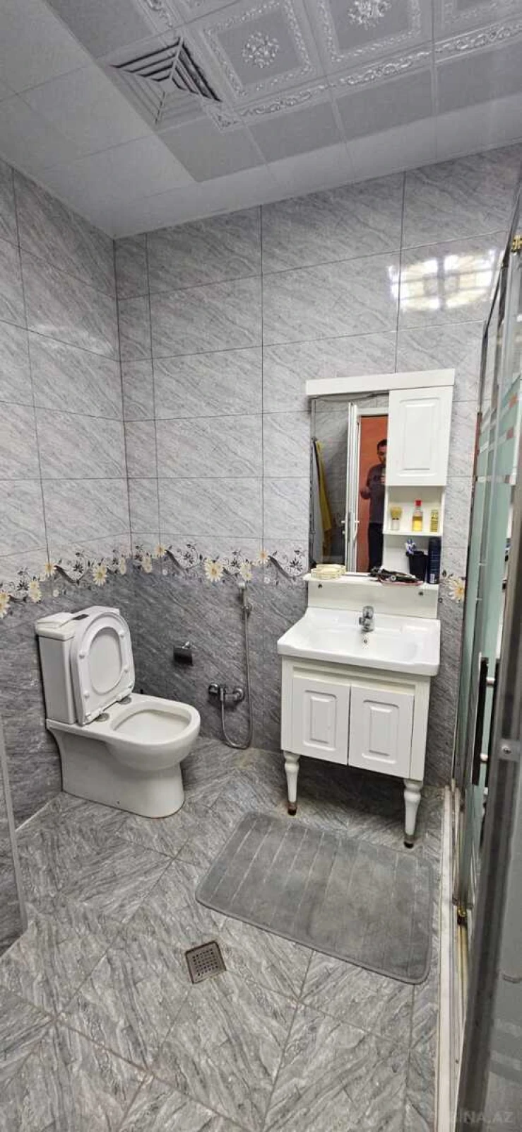 Satılır 3 otaqlı mənzil 117 m²