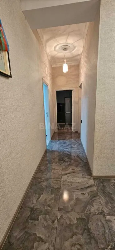 Satılır 3 otaqlı mənzil 117 m²