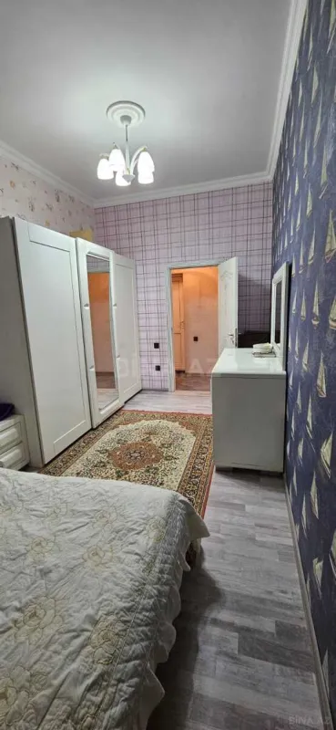 Satılır 3 otaqlı mənzil 117 m²