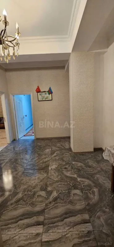 Satılır 3 otaqlı mənzil 117 m²