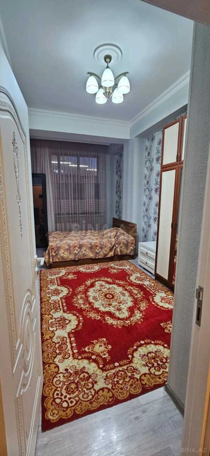 Satılır 3 otaqlı mənzil 117 m²
