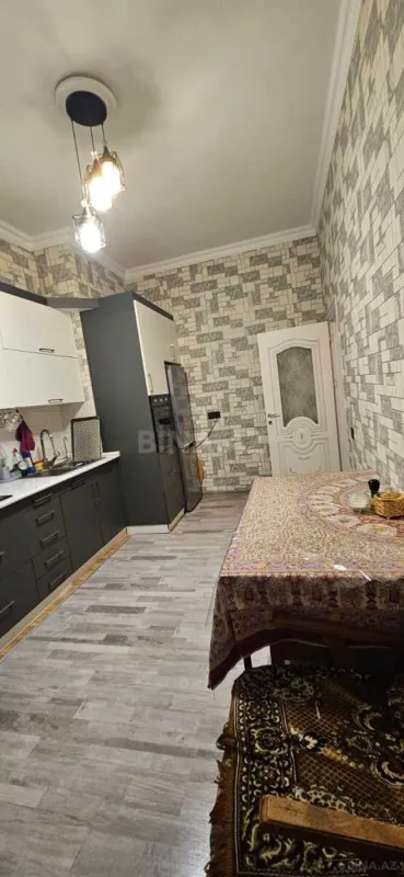 Satılır 3 otaqlı mənzil 117 m²